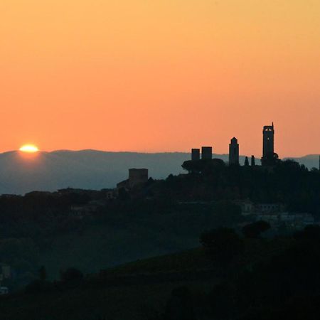 Fattoria Di Fugnano Guest House ซานจีมิญญาโน ภายนอก รูปภาพ