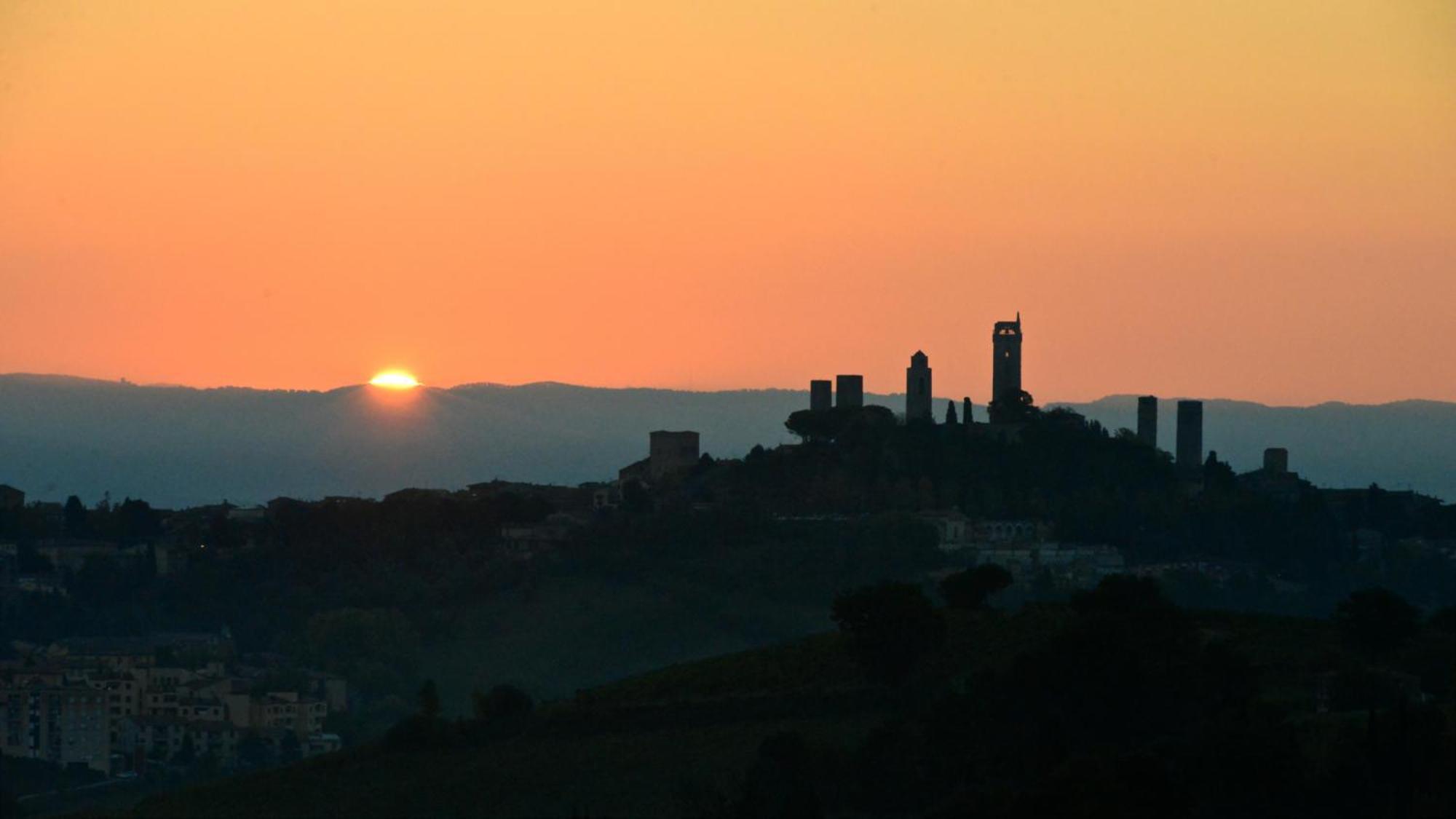 Fattoria Di Fugnano Guest House ซานจีมิญญาโน ภายนอก รูปภาพ