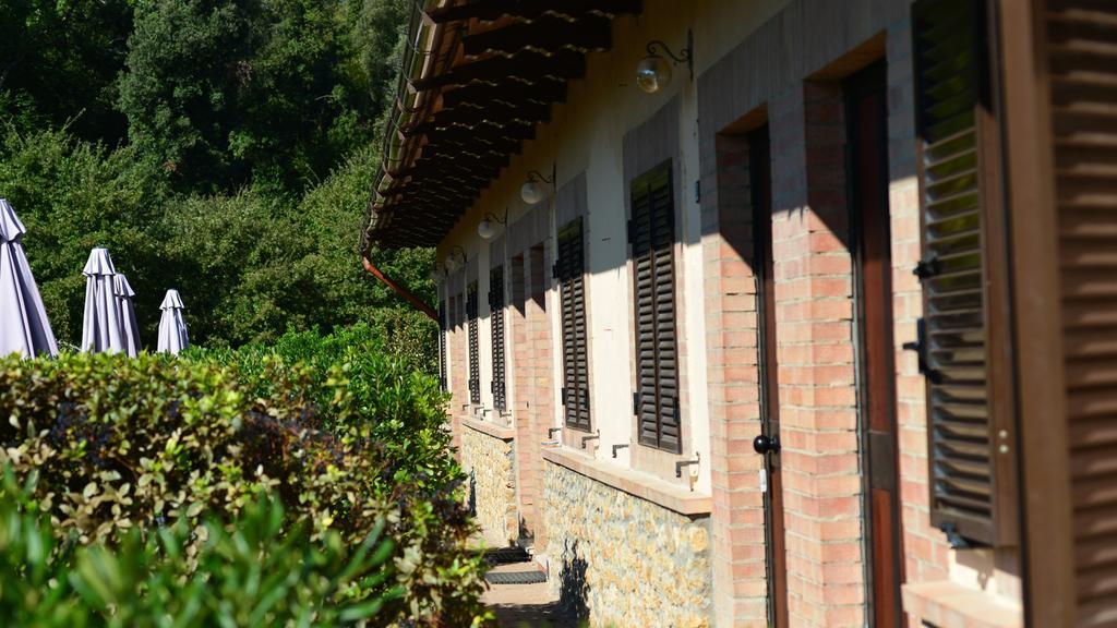 Fattoria Di Fugnano Guest House ซานจีมิญญาโน ภายนอก รูปภาพ